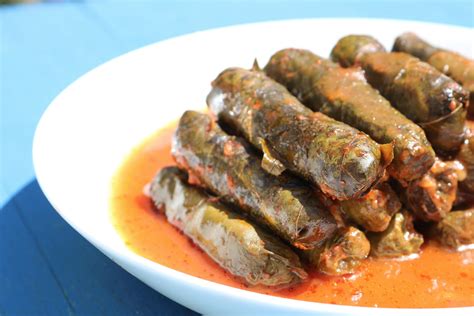 Lebanese stuffed grape leaves by Zaatar and Zaytoun - Lebanese Recipes