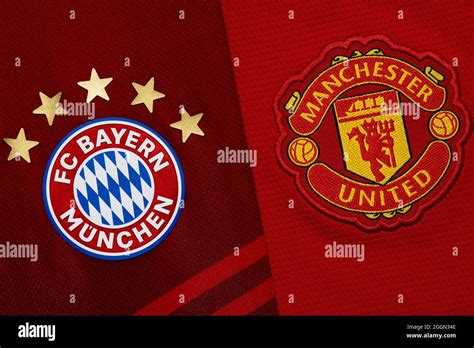 Close up of Manchester United & Bayern Munich club crest Stock Photo ...