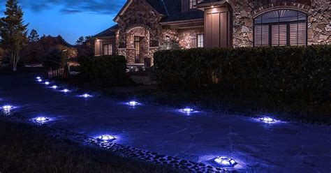 5 Best Solar-Powered LED Driveway & Dock Lights for 2023 - Nerd Techy