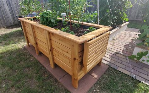 DIY Sub-Irrigated (Self Watering) Raised Cedar Garden Planter ...