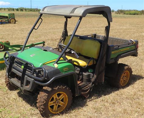 John Deere 855D Gator UTV (does not start) - Oahu Auctions