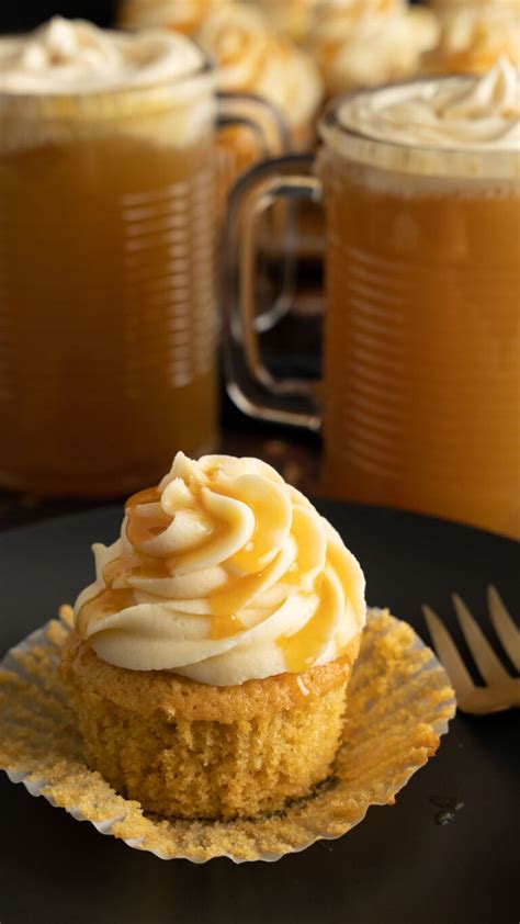 Butterbeer Cupcakes - Mama Needs Cake®