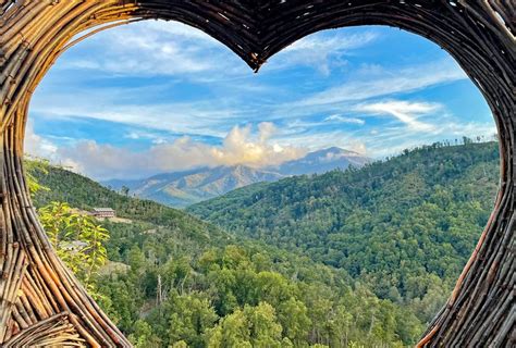 10 Best Romantic Getaways in Tennessee | PlanetWare