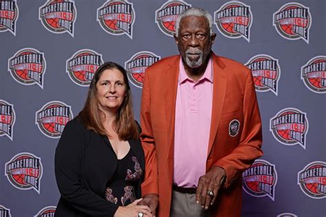 Bill Russell: cause of death, wife, children, daughter, net worth ...