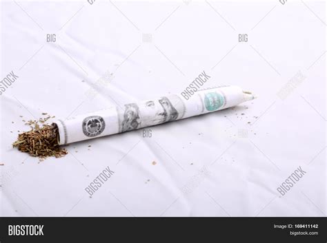 Marijuana Joint Rolled Image & Photo (Free Trial) | Bigstock