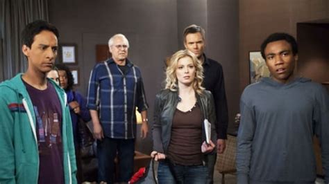 Community Cast Photo - TV Fanatic