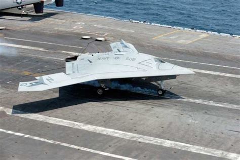 Details of the X-47B's First Autonomous Carrier Landing | Defense Media ...