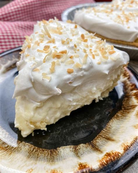 Homemade Coconut Cream Pie Recipe - Back To My Southern Roots