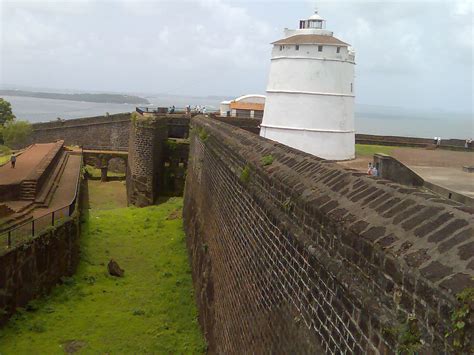 Tour Goa: Forts Of Goa