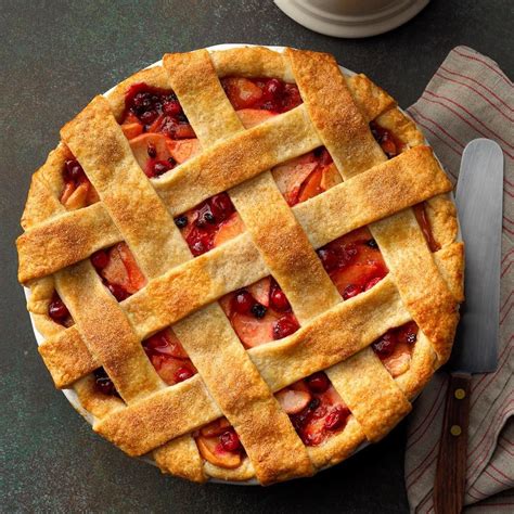 Cranberry-Apple Lattice Pie Recipe: How to Make It