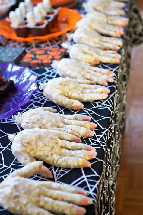 20 Easy Halloween Party ideas - The Xerxes