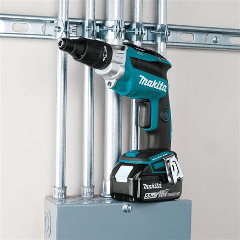 MAKITA Screw Gun Kit, Cordless, 1/4 in Hex Drive Size, 2,500 RPM ...