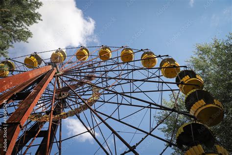 Ferris Wheel, Pripyat Town in Chernobyl Exclusion Zone, Ukraine Stock ...