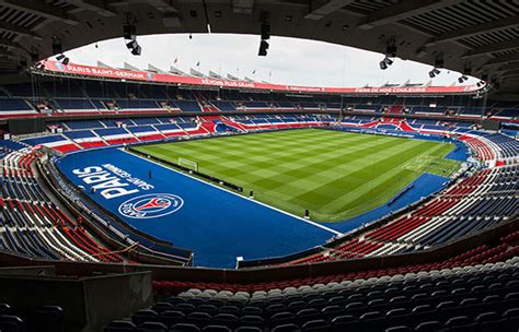 Football club matches Paris Saint-Germain Parc des Princes • Paris je t ...