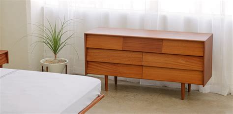 Case Study® Furniture Solid Wood Seven Drawer Dresser – Modernica Inc