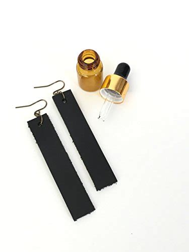 Best Leather Anniversary Gifts Ideas for Him and Her: 45 Unique ...