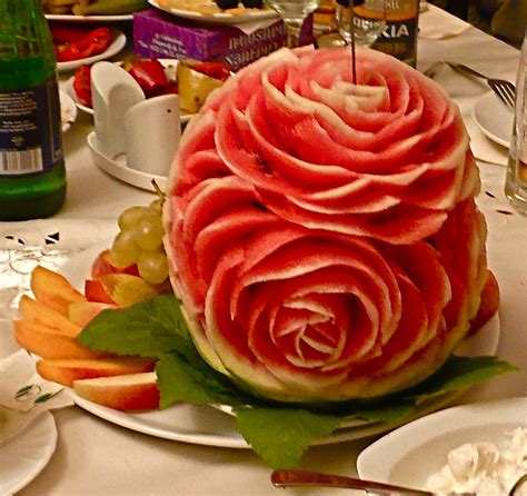 Art Of Carving Fruits And Vegetables - Bored Art