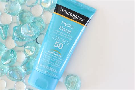 Neutrogena Hydro Boost Water Gel Sunscreen SPF 50 reviews in Sun ...