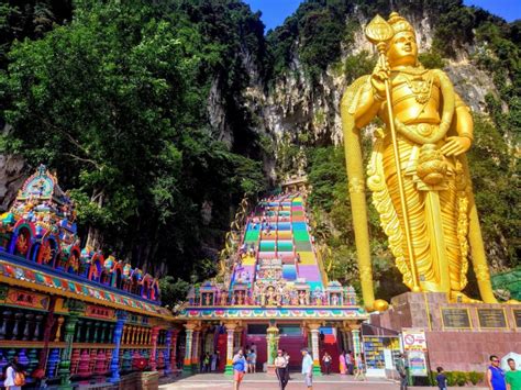 Exploring the Batu Caves, Kuala Lumpur - Walkabout Wanderer