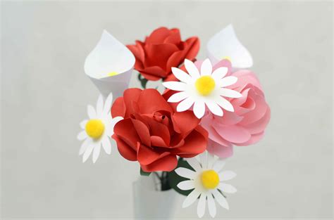 The Complete Guide to Making Paper Flowers - Creative Pop Up Cards