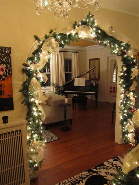 31 Gorgeous Indoor Décor Ideas With Christmas Lights | DigsDigs