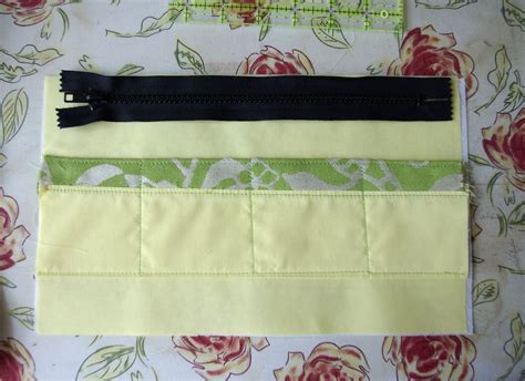 Zipper Organizer Pouch Tutorial ~ Free-Tutorial.net