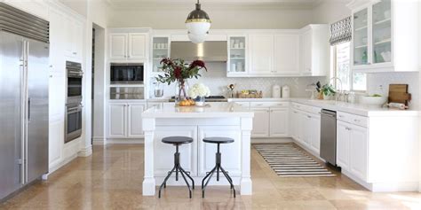 14 Best White Kitchen Cabinets - Design Ideas for White Cabinets