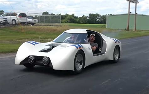 The Omega Eco Car Aims for 100 mph and Dodge Viper-like Acceleration