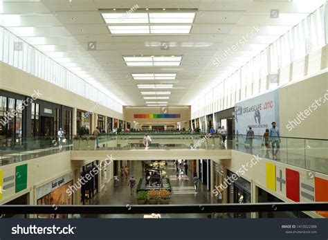 2 North Park Mall Dallas Images, Stock Photos & Vectors | Shutterstock