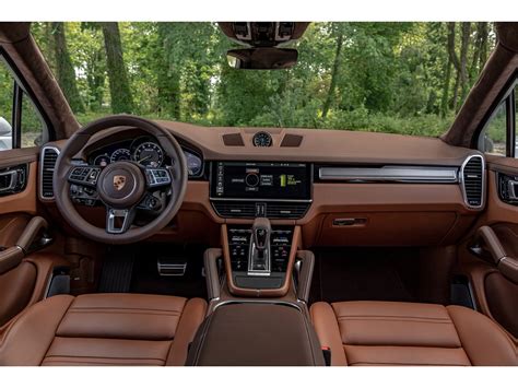 2023 Porsche Cayenne Hybrid: 28 Interior Photos | U.S. News