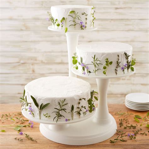 tiered cake stand