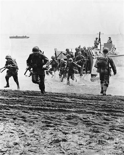 Guadalcanal Landing During World War II Photograph by Bettmann - Pixels