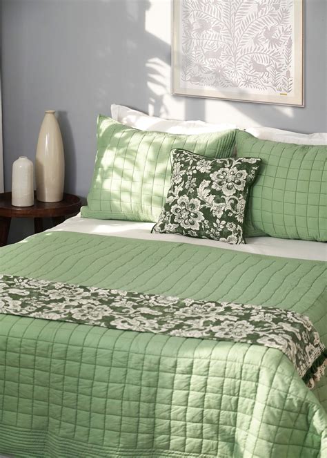 SAGE GREEN Cotton Quilt With 2 Coordinated Pillow Cases Sizes - Etsy