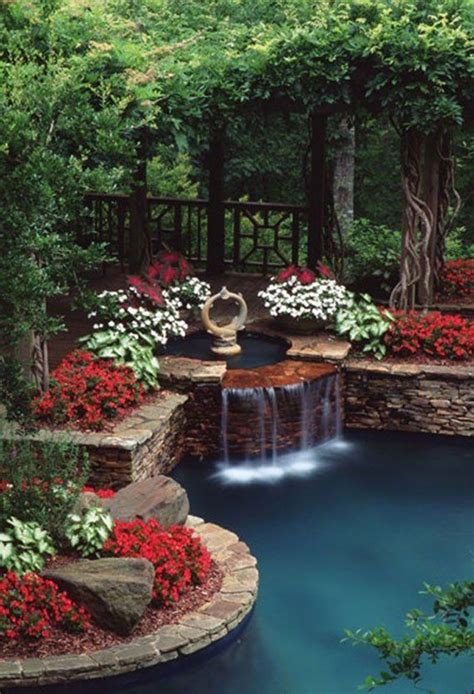 30 Elegant Backyard Pond Ideas