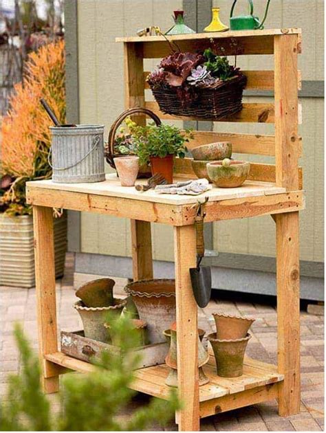 Pallet Garden Potting Bench • 1001 Pallets