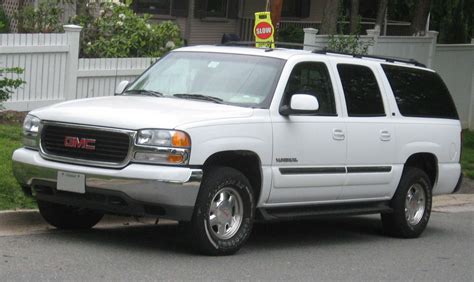 2001 GMC Yukon XL - Information and photos - MOMENTcar