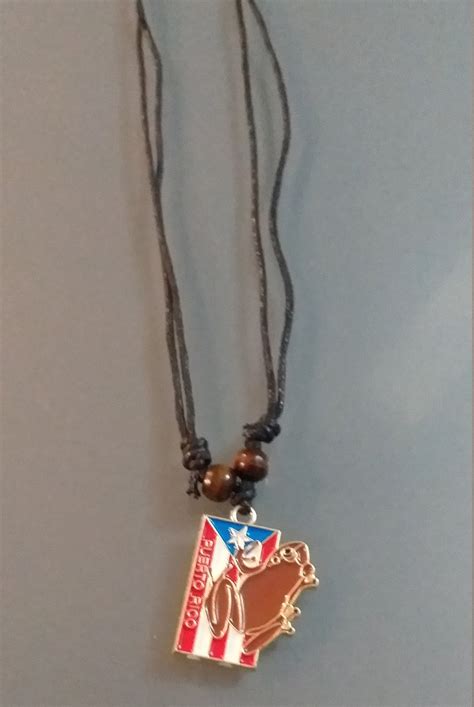 Puerto Rico flag necklace set and coqui | Etsy