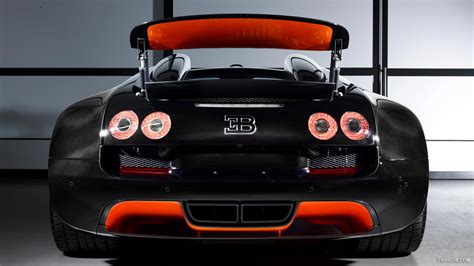 Bugatti Veyron Price in UAE, Images, Specs & Features