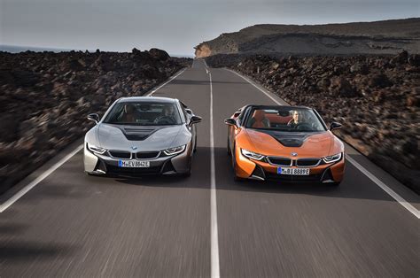 2019 BMW i8 Roadster Arrives Alongside Updated Coupe | Automobile Magazine