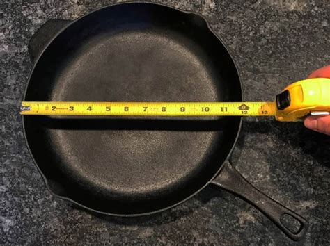 How To Choose The Right Cast-Iron Skillet Size? (7 Sizes)