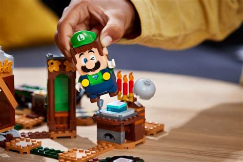 How does LEGO Luigi's Mansion compare to the real thing?