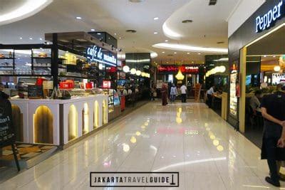 Shopping at fX Sudirman Mall in Jakarta - Jakarta Travel Guide