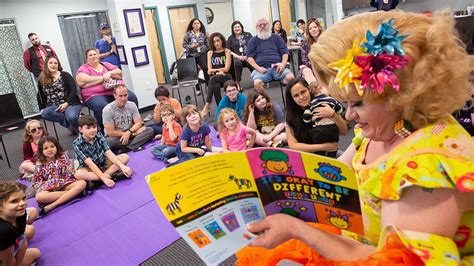 Drag queen straddles girl at North Carolina public school, video shows ...