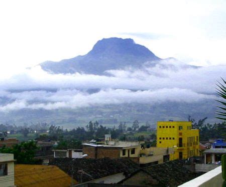 78 Best images about Cotacachi, Ecuador on Pinterest | Crater lake ...