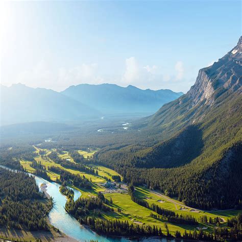 Fairmont Banff Springs - Banff - Book a MICHELIN Guide Hotel