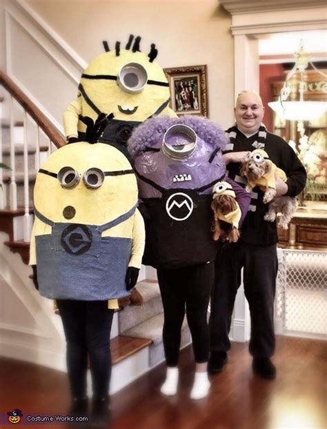 Gru and his Minions - Despicable Me Family Costume | Best DIY Costumes