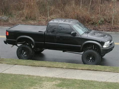 Chevrolet S10 Lifted - amazing photo gallery, some information and ...