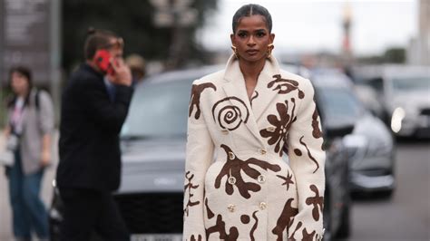 8 Fall 2023 Coat Trends That Will Be Unavoidable