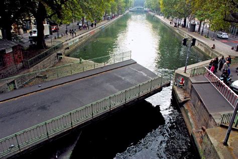 Why the Canal Saint-Martin is worth discovering? - French Moments