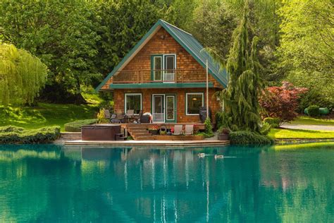 Vacation rentals: 7 serene lake houses to rent this summer - Curbed